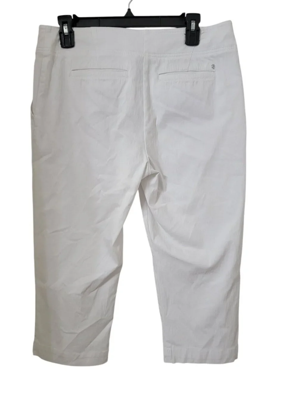 IZOD Golf Size 8 White Stretch Capri Pants